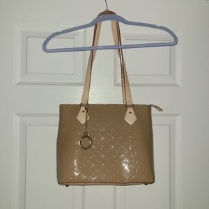 Invece Arcadia Patent Leather